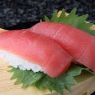 Tuna Nigiri