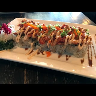 Cheesy Lobster Roll