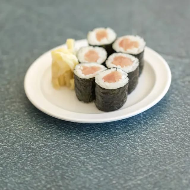Yellowtail Roll.